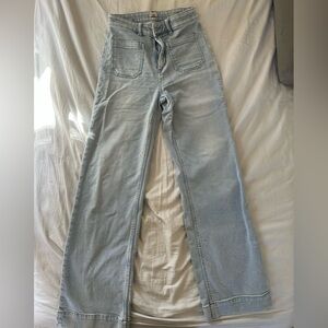 Stretch terry patch pocket jean